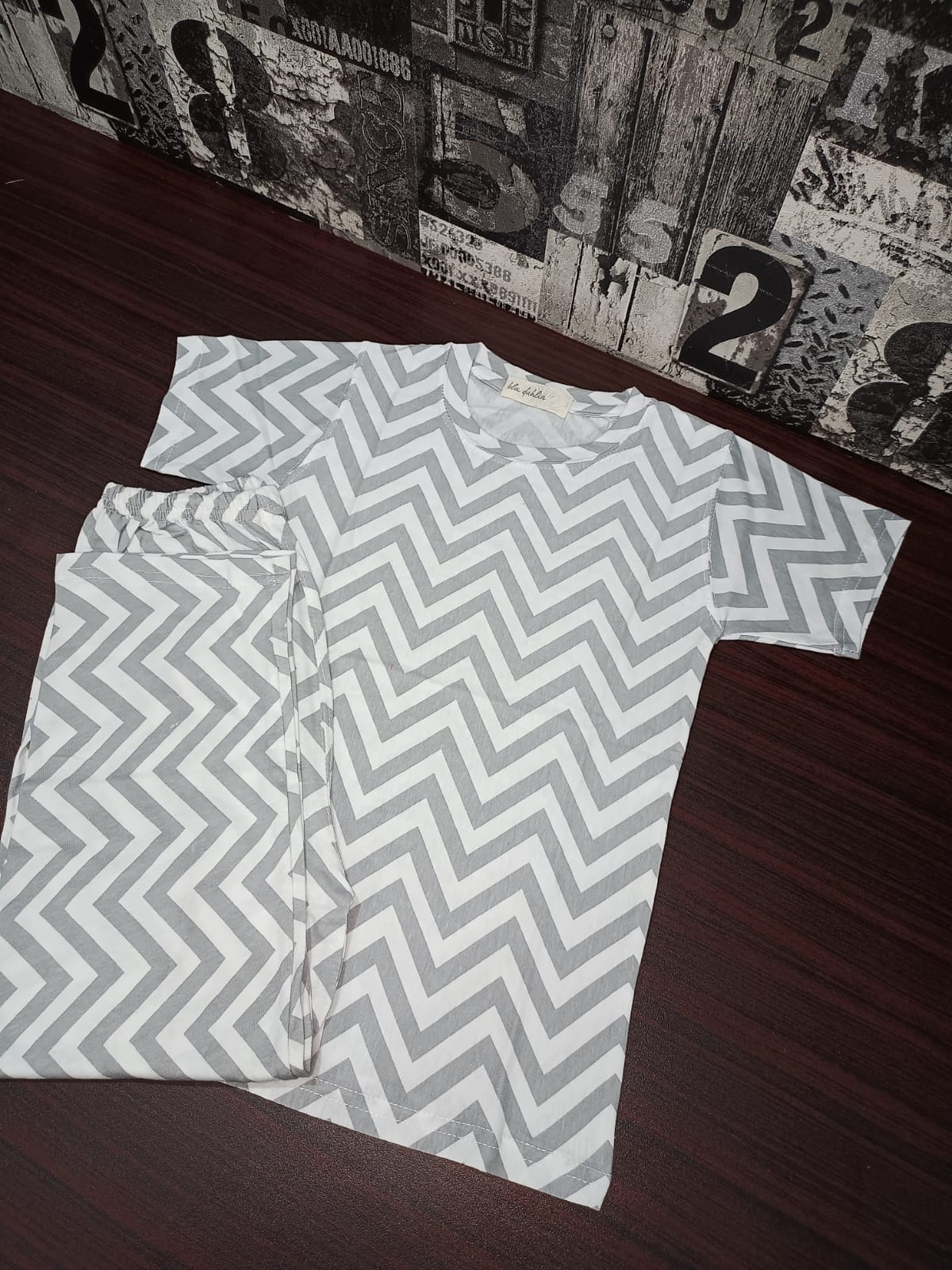 Grey Zig Zag Print Kids Night Dress